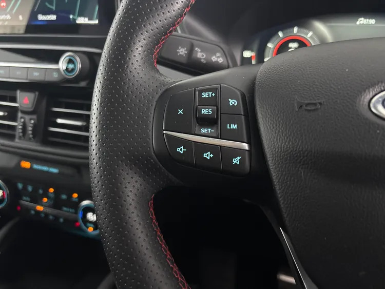 Ford Kuga St-line X Blue #36