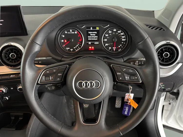 Audi Q2 Technik Blue #24