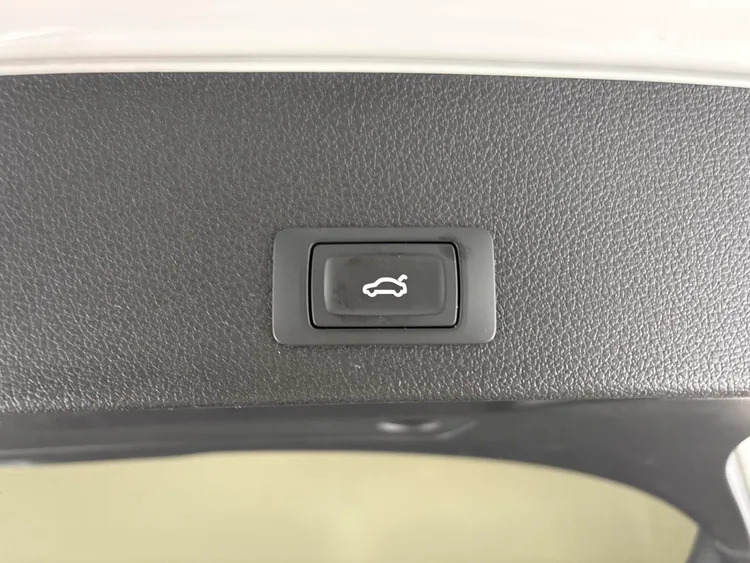 Audi Q2 Technik Blue #22