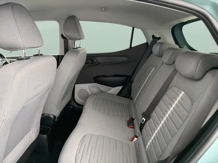 Hyundai I10 Premium White #19