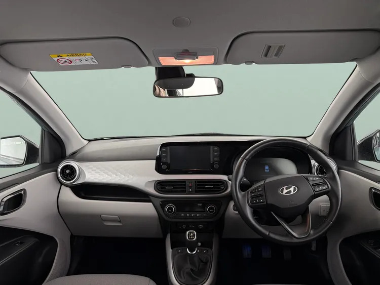 Hyundai I10 Premium White #14