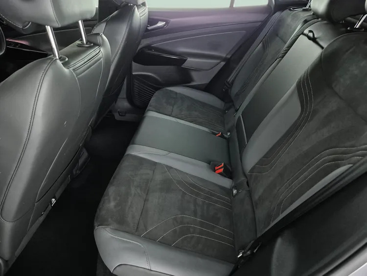 Volkswagen ID.4 Hatchback Black #15