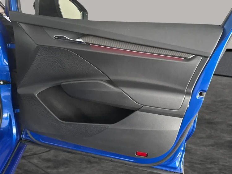 Skoda ENYAQ E Blue #21