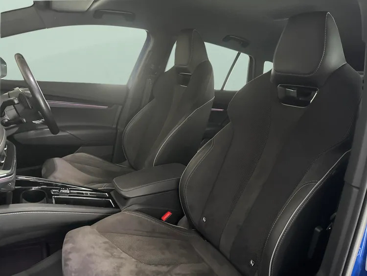 Skoda ENYAQ E Blue #17