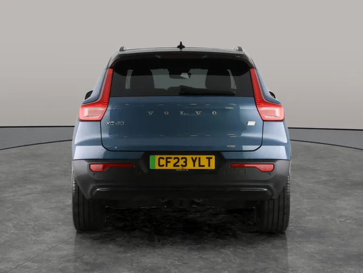 Volvo XC40 2.0 B3p Plus Dark Black #4