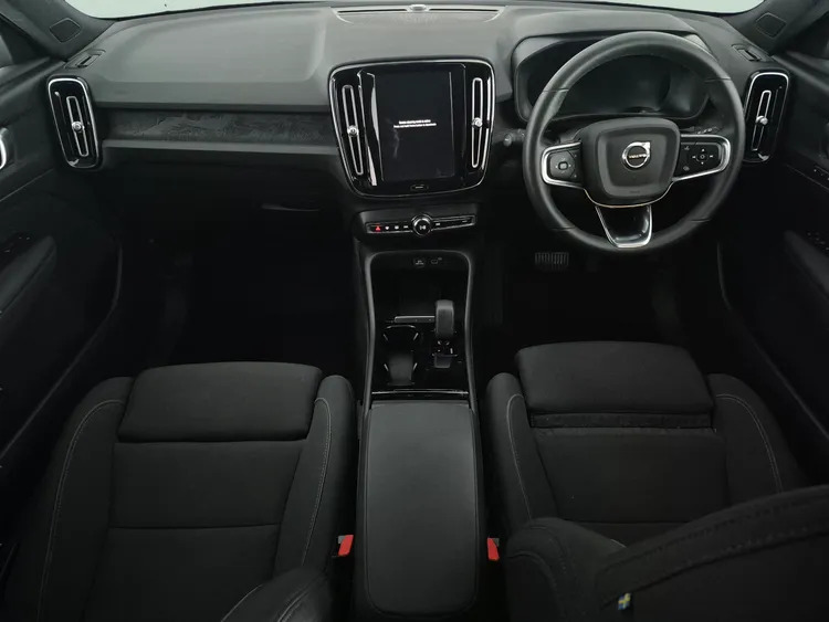 Volvo XC40 2.0 B3p Plus Dark Black #13