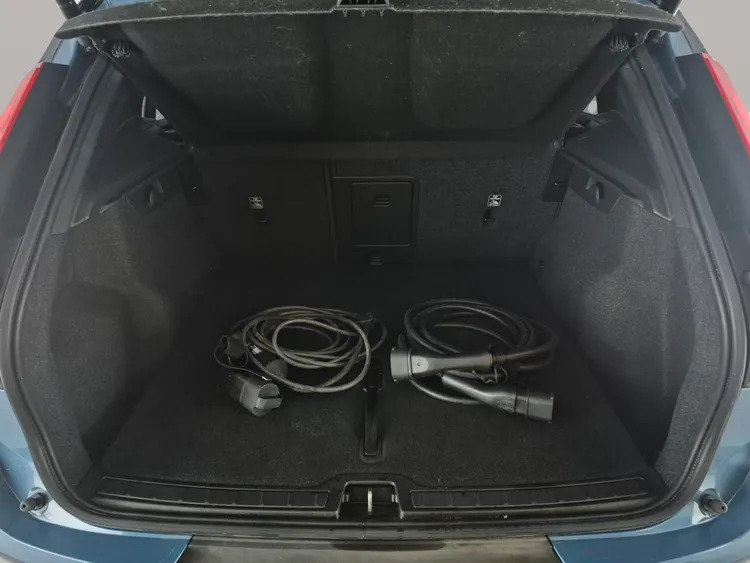 Volvo XC40 2.0 B3p Plus Dark Black #21
