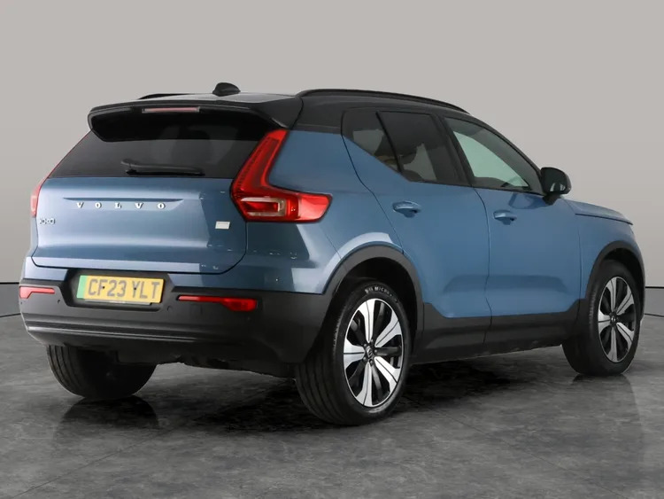Volvo XC40 2.0 B3p Plus Dark Black #5