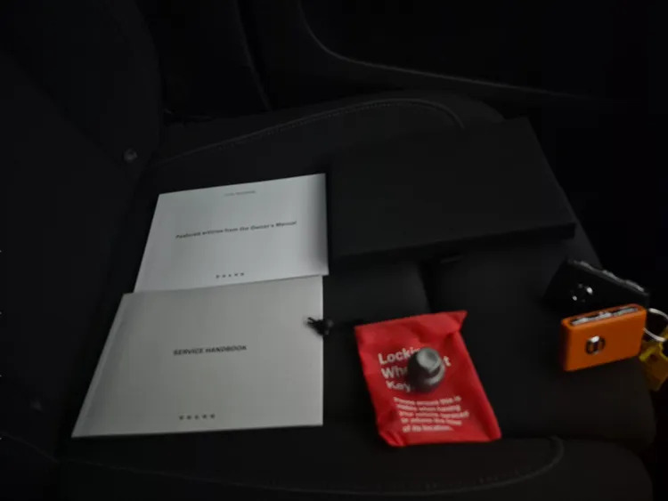 Volvo XC40 2.0 B3p Plus Dark Black #22