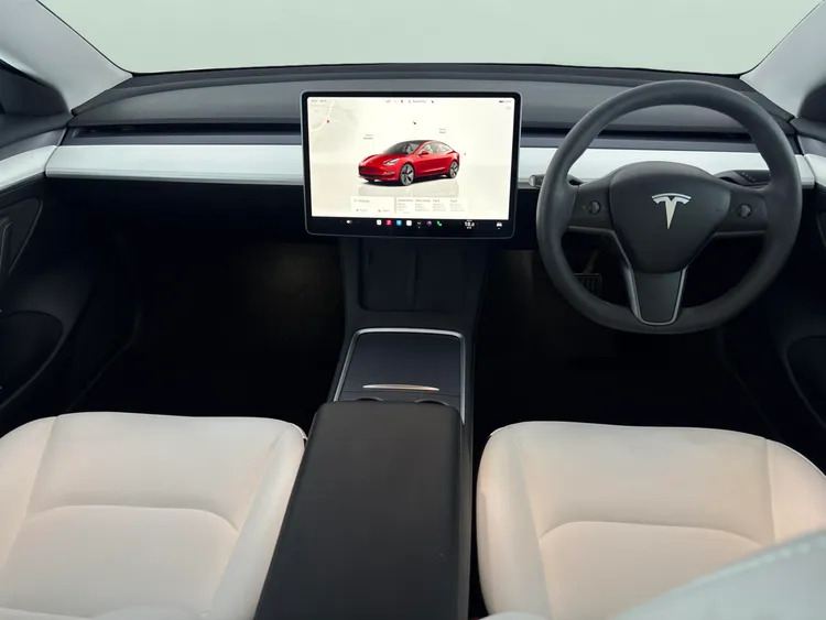 Tesla Model 3 Saloon Rwd White #13