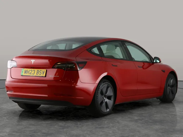 Tesla Model 3 Saloon Rwd White #5