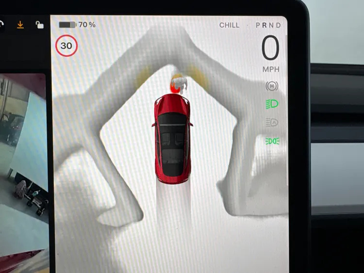 Tesla Model 3 Saloon Rwd White #36