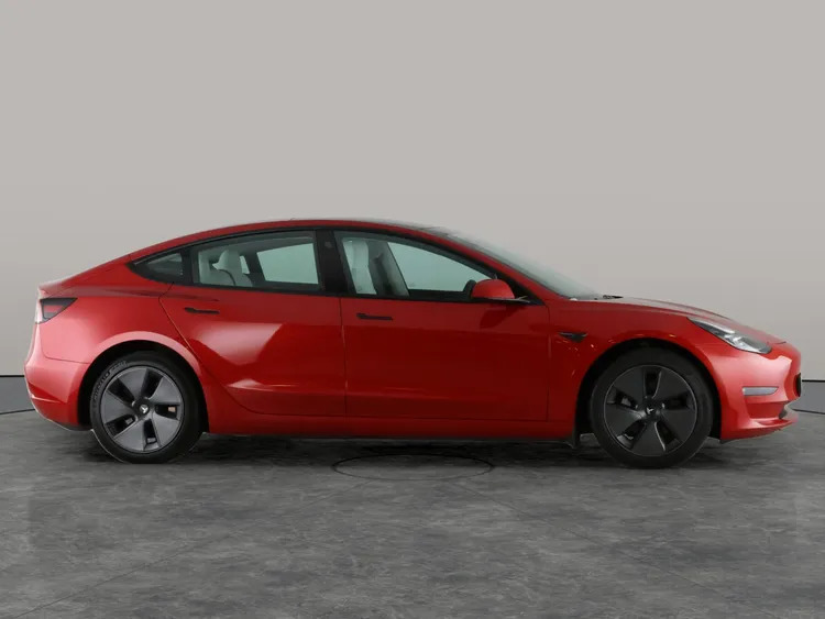 Tesla Model 3 Saloon Rwd White #6
