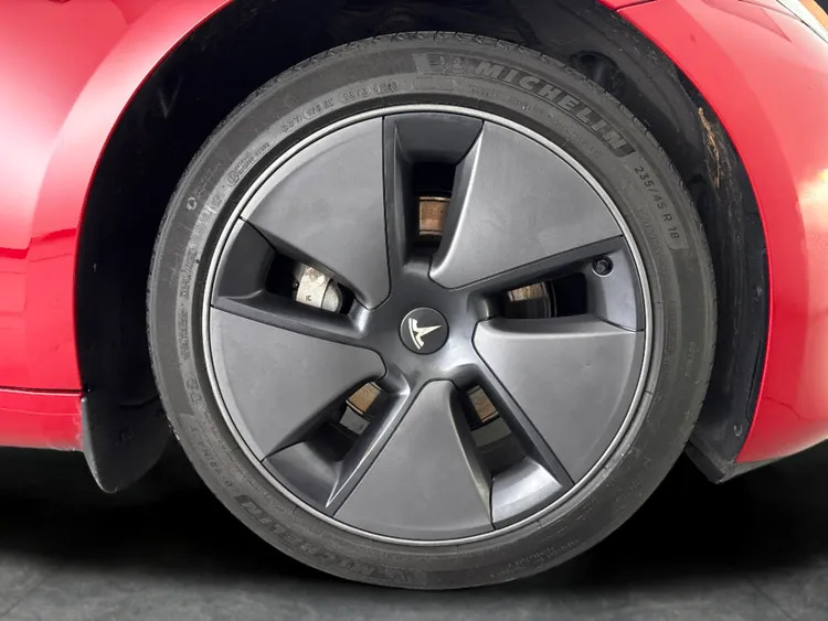 Tesla Model 3 Saloon Rwd White #11