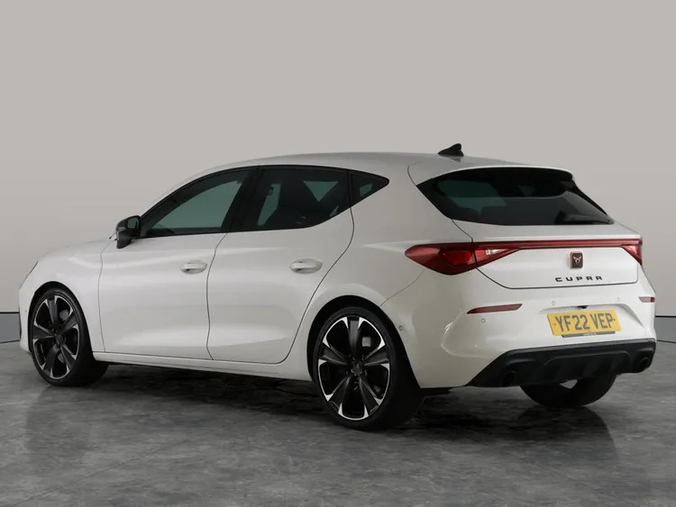 Cupra Leon Cupra Estate 2.0 Tsi Vz2 Dsg 4Drive Red #3