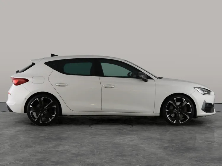 Cupra Leon Cupra Estate 2.0 Tsi Vz2 Dsg 4Drive Red #6