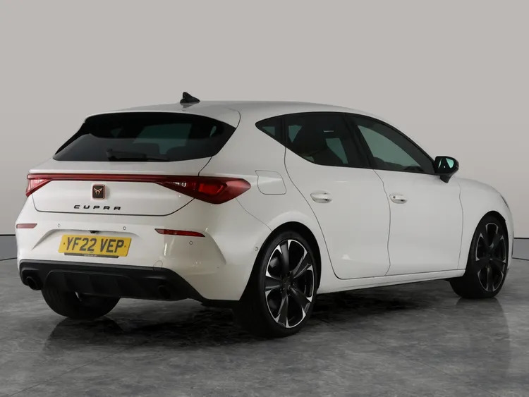 Cupra Leon Cupra Estate 2.0 Tsi Vz2 Dsg 4Drive Red #5