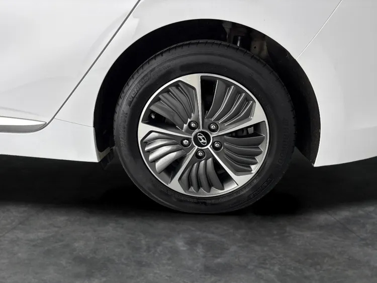 Hyundai Ioniq Hatchback Grey #9