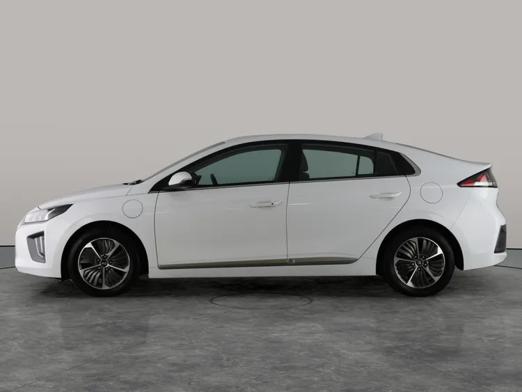 Hyundai Ioniq Hatchback Grey #2
