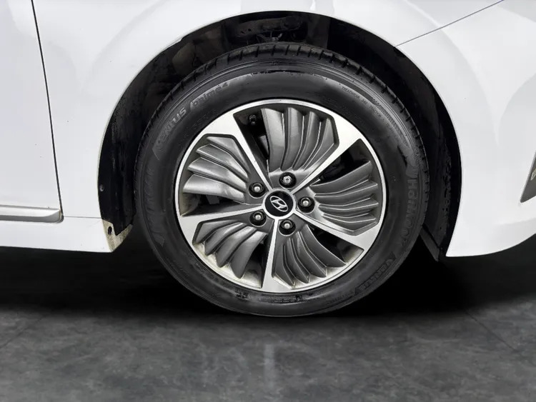 Hyundai Ioniq Hatchback Grey #11