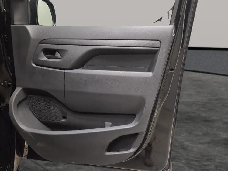 Vauxhall Vivaro 3100 2.0D 145Ps Pro H1 Van Grey #16