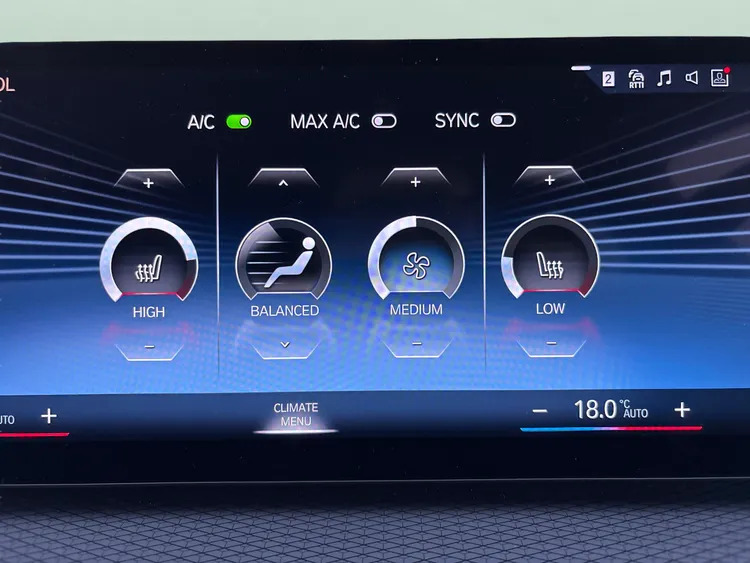 BMW i4 M Sport Blue #36