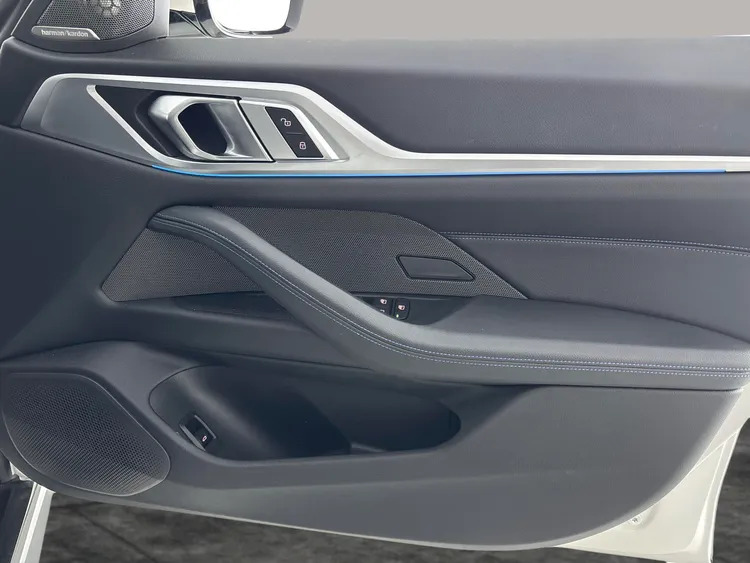 BMW i4 M Sport Blue #19