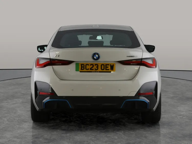 BMW i4 M Sport Blue #4