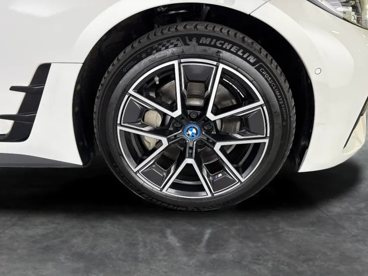 BMW i4 M Sport Blue #11