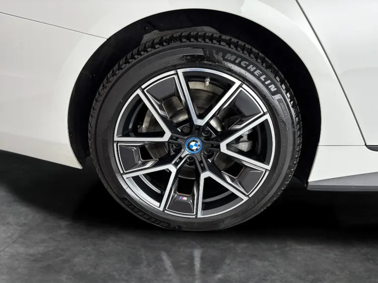 BMW i4 M Sport Blue #12
