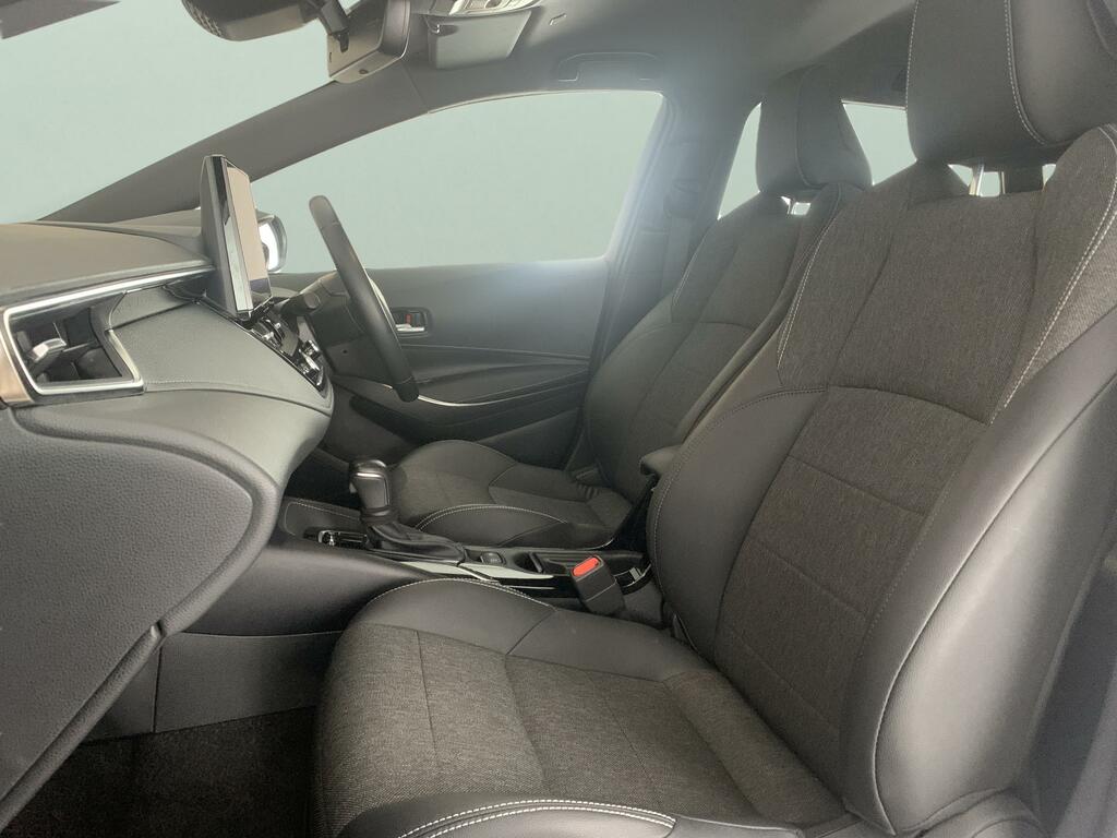 Toyota Corolla 1.8L Icon White #14