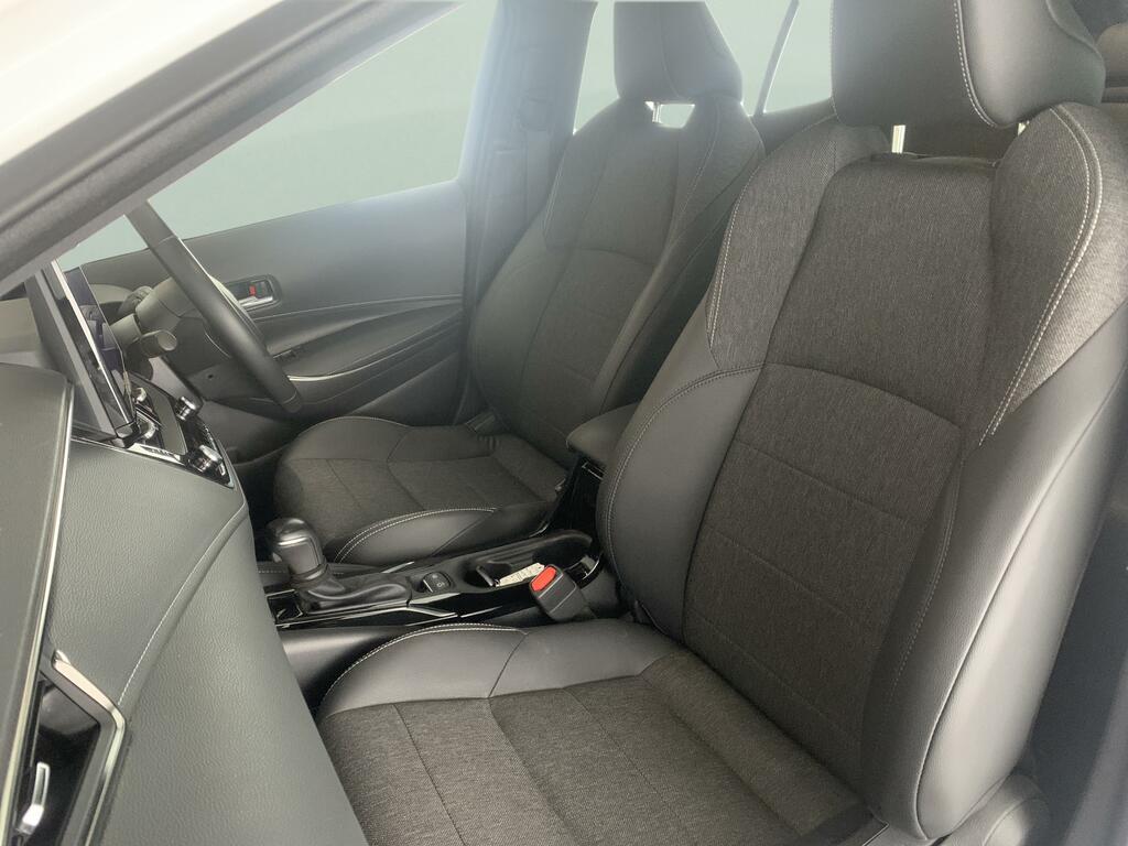 Toyota Corolla 1.8L Icon White #22