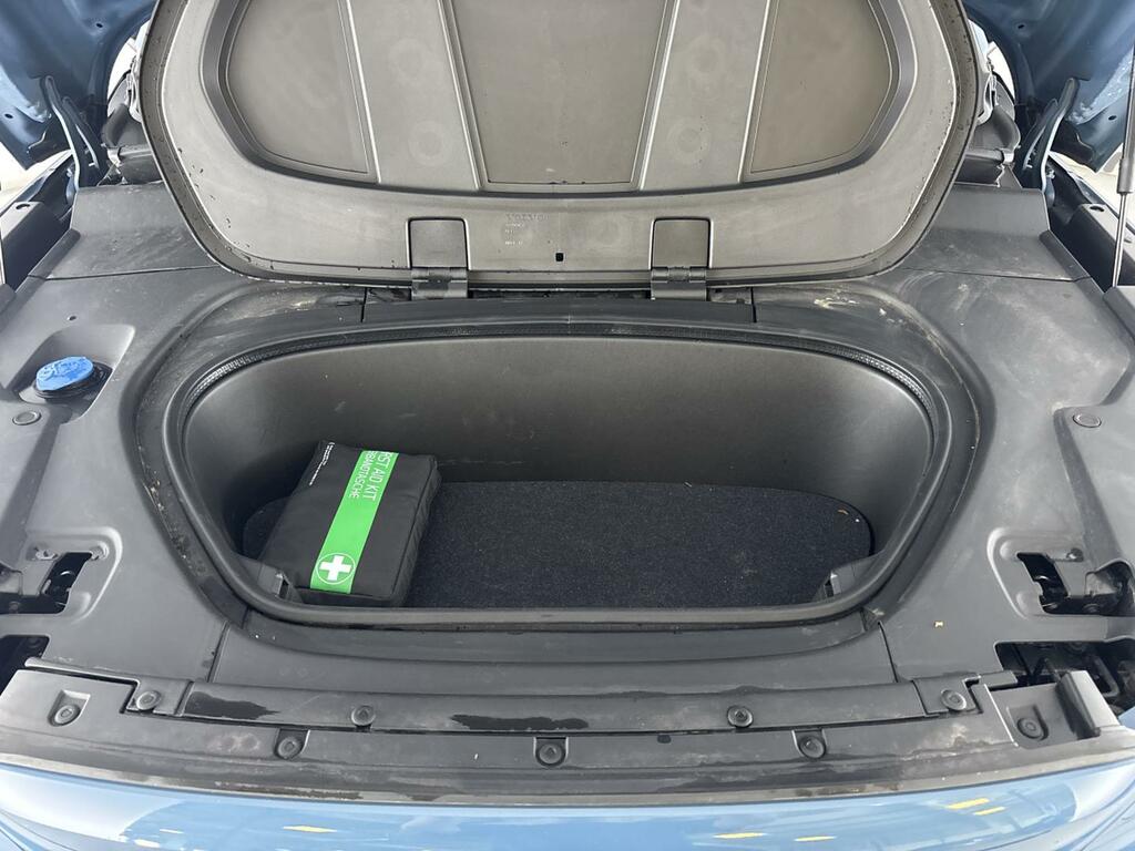 Volvo C40 Recharge Plus Twin Motor White #23