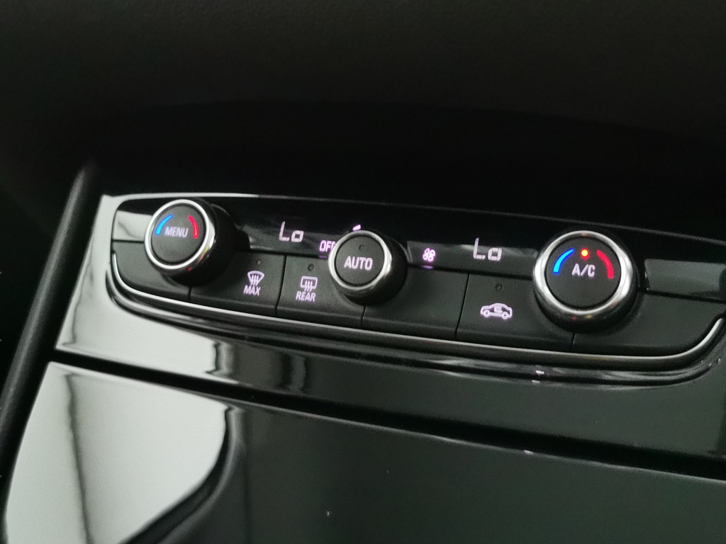 Vauxhall Grandland X Hatchback Black #27