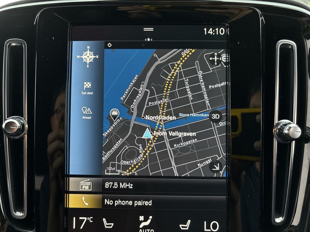 Volvo XC40 2.0 B4p Plus Dark Awd  #29