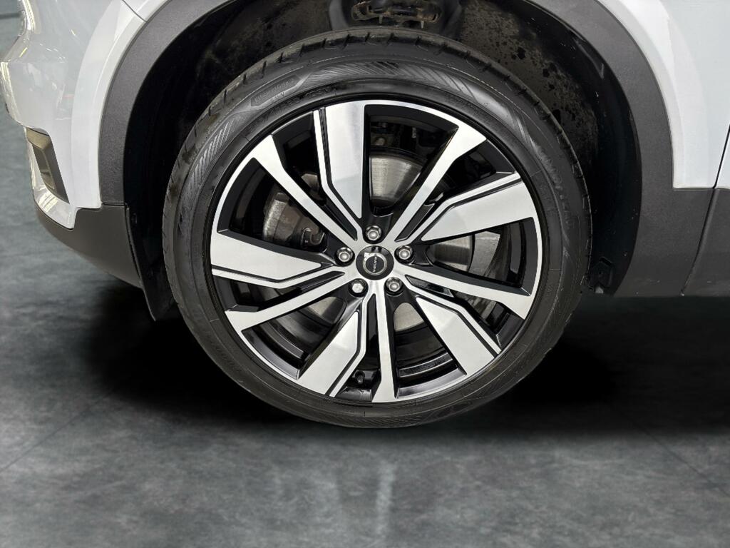 Volvo XC40 2.0 B4p Plus Dark Awd  #10