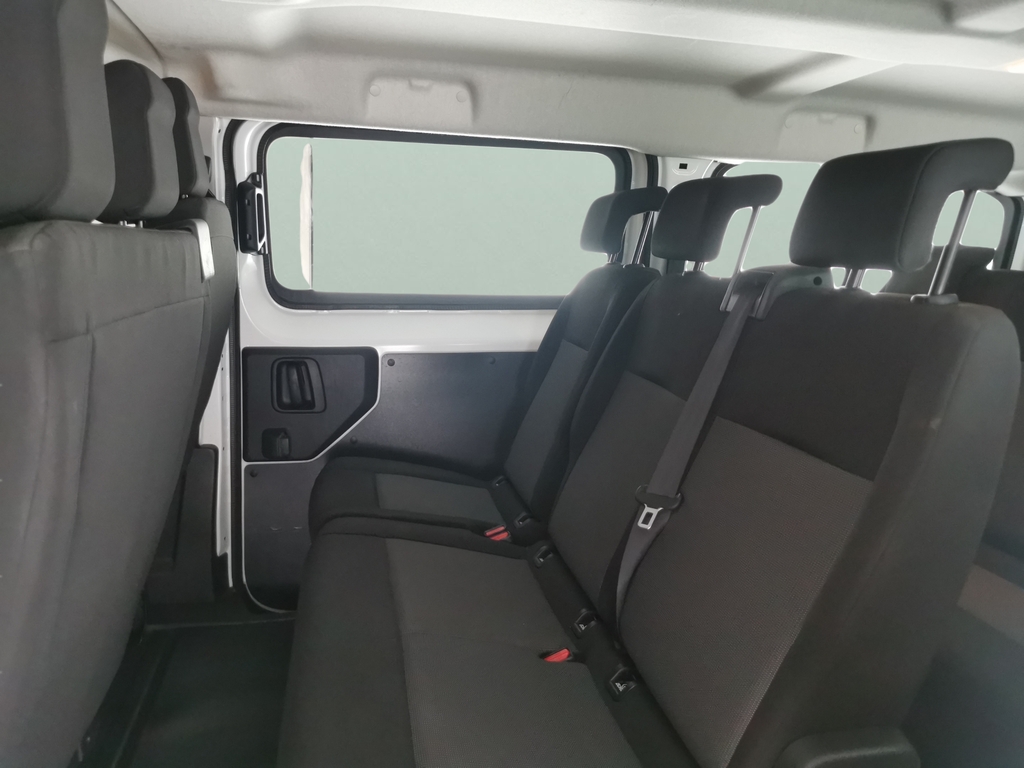 Vauxhall Vivaro 1.5L Sportive White #15