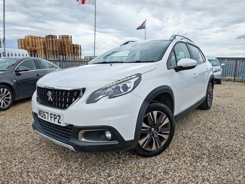 Peugeot 2008 Allure White #3