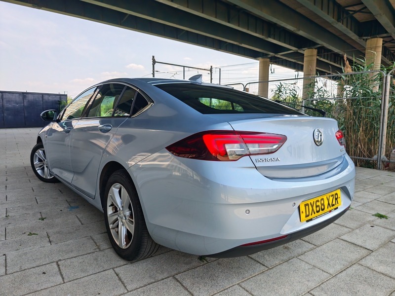 Vauxhall Insignia Grand Sport Tech Line Silver #2