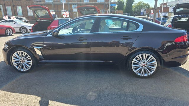 Jaguar XF 3.0D V6 Portfolio Euro 5 Ss Red #6