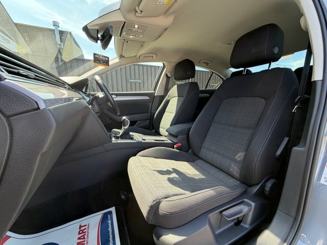 Volkswagen Passat Gte Grey #9