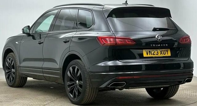 Volkswagen Touareg 3.0 Tdi V6 Black Edition Suv Tiptronic Black #3