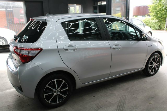 Toyota Yaris Hatchback Blue #7