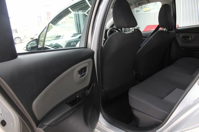 Toyota Yaris Hatchback Blue #18