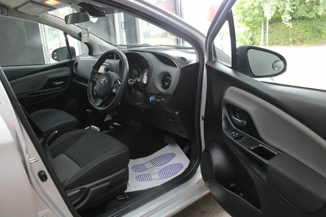 Toyota Yaris Hatchback Blue #22