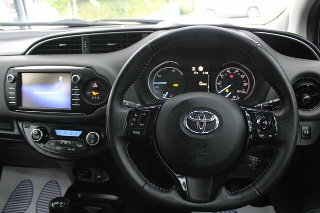 Toyota Yaris Hatchback Blue #24
