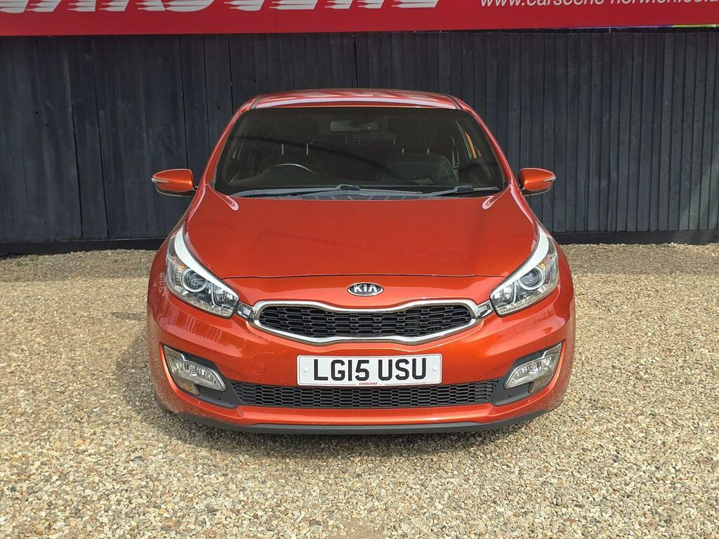 Kia Proceed Hatchback 1.6 Crdi Ecodynamics Se Euro 5 Ss Orange