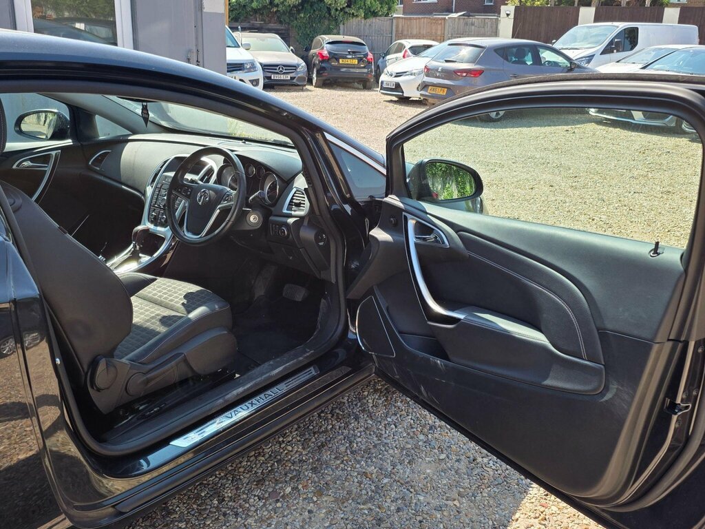 Vauxhall Astra 1.6 16V Exclusiv Sports Tourer Euro 5 Grey #10