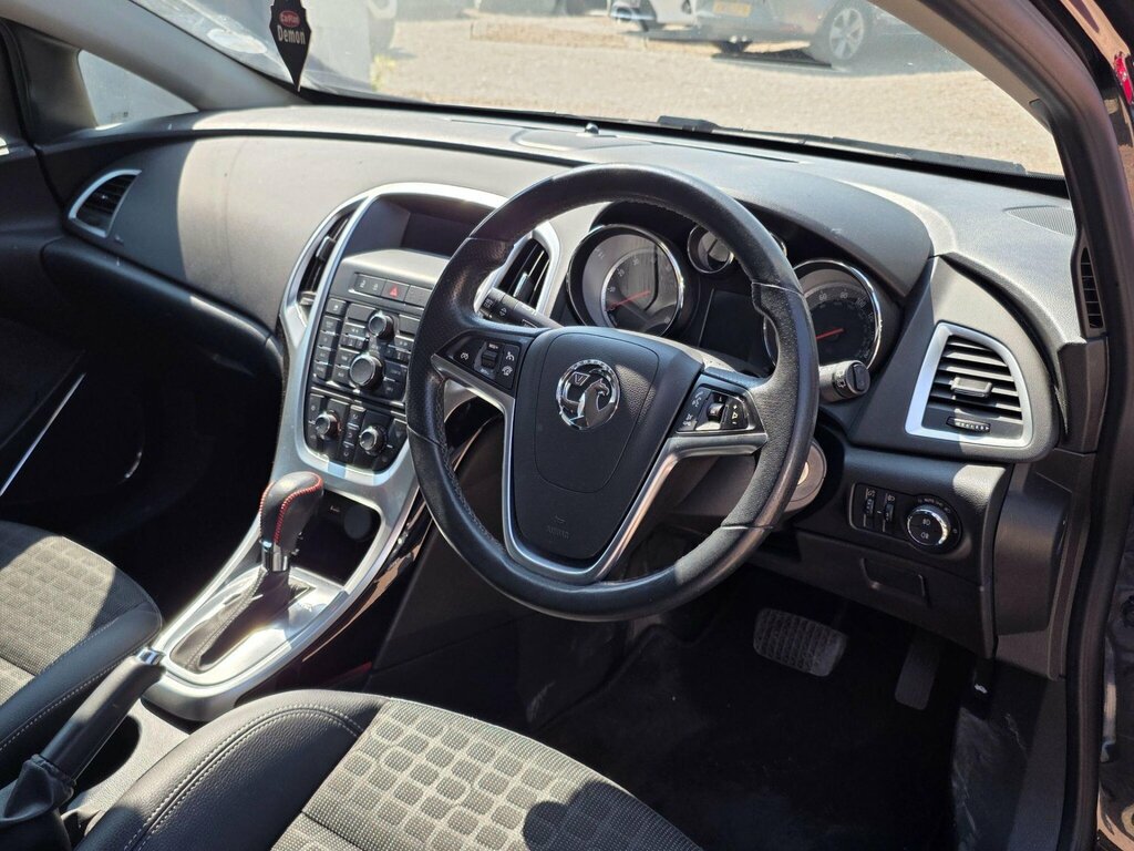 Vauxhall Astra 1.6 16V Exclusiv Sports Tourer Euro 5 Grey #9