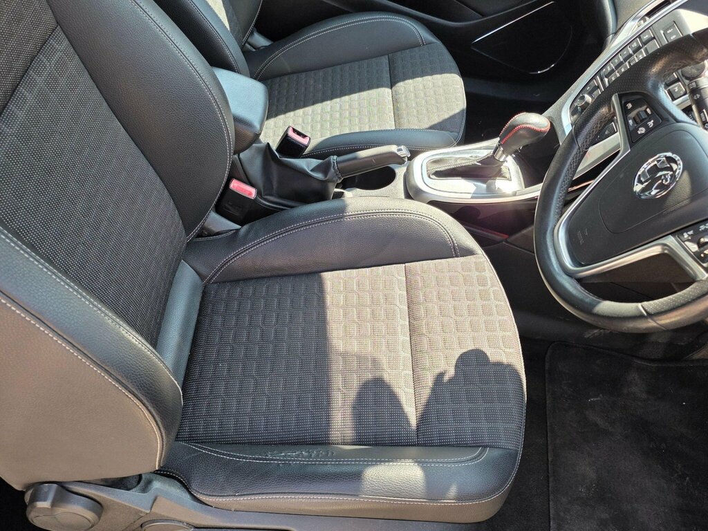 Vauxhall Astra 1.6 16V Exclusiv Sports Tourer Euro 5 Grey #12